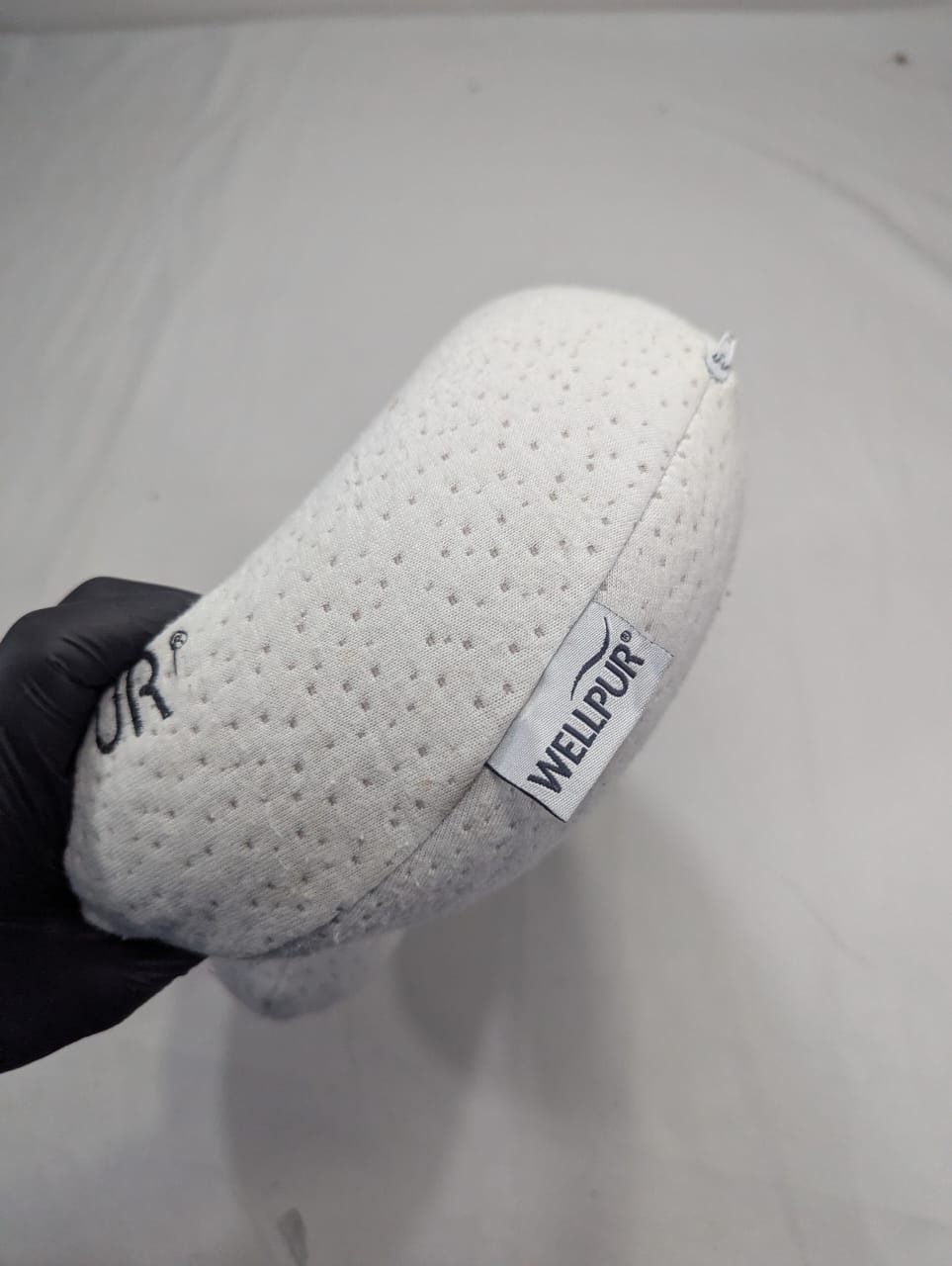 Gel Memory Foam Nick Pillow